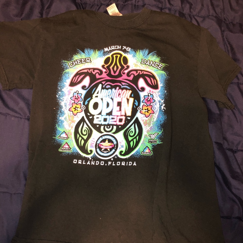 black shirt